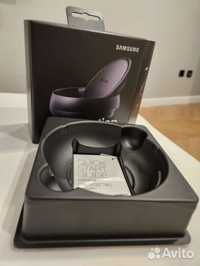 Док станция Samsung Dex Station EE-MG950