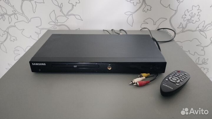 DVD-плеер Samsung с функцией караоке