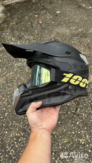 Кроссовый шлем