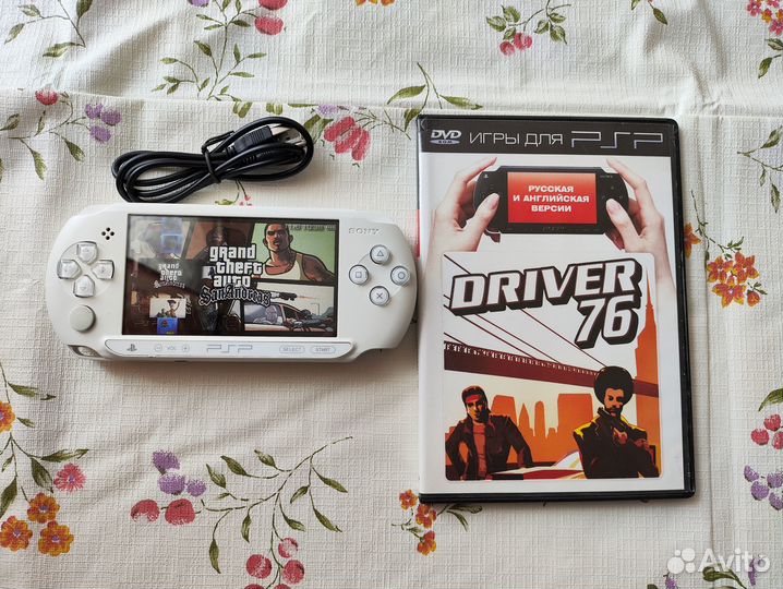 Sony PSP Шитая 150 игр