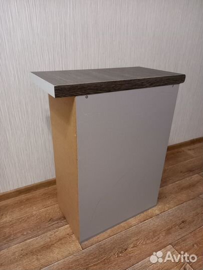 Тумбочка / столешница