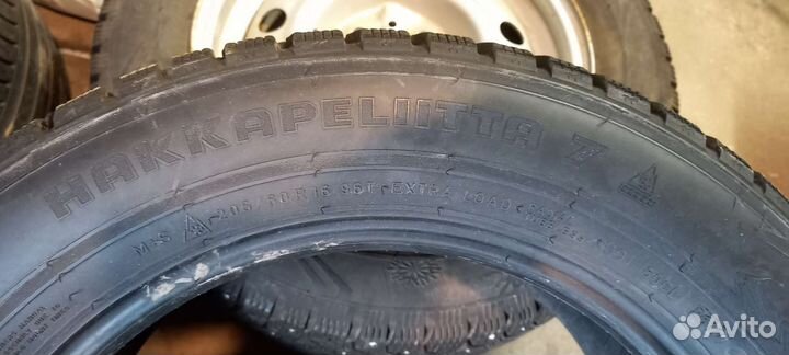 Nokian Tyres Hakkapeliitta 7 205/60 R16