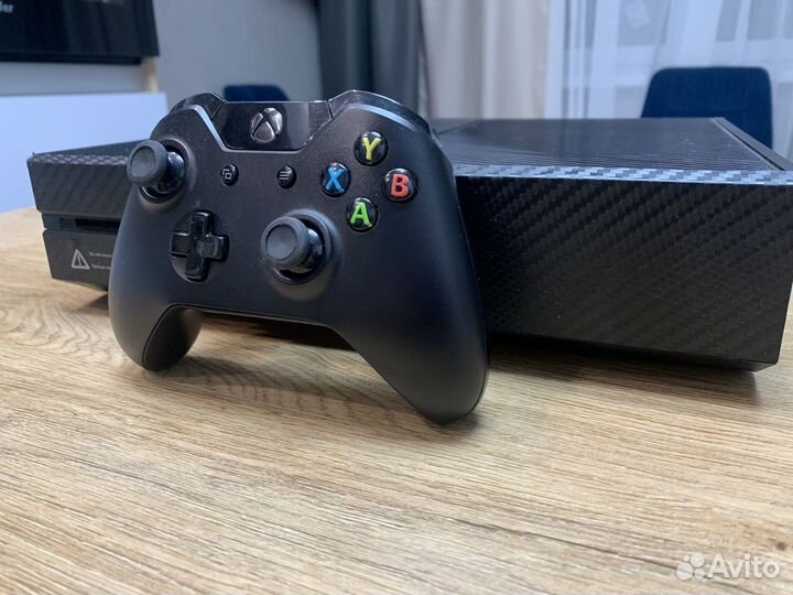 Xbox One 500GB 450 игр