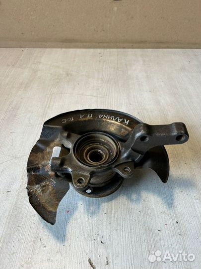 Кулак передний левый LADA Kalina