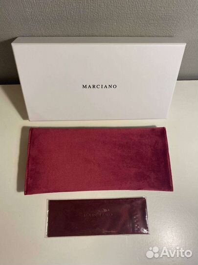 Футляр для очков Marciano Guess