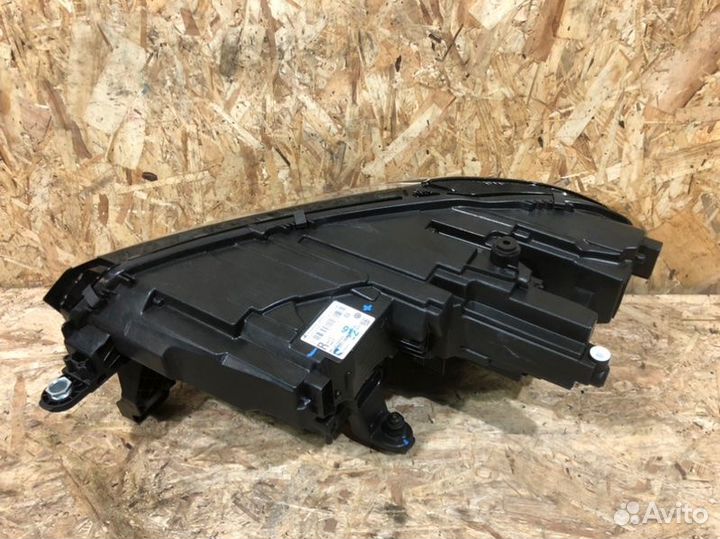 Фара правая Volkswagen Polo 6 нов ориг 2020