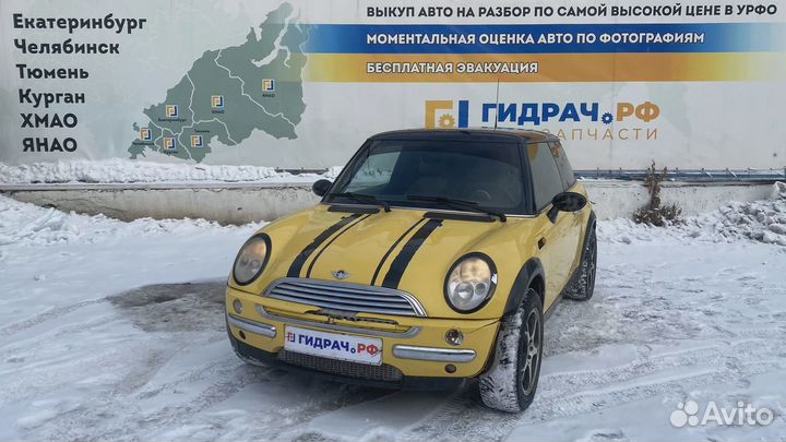 Обшивка двери багажника Mini Cooper (R50) 51497029