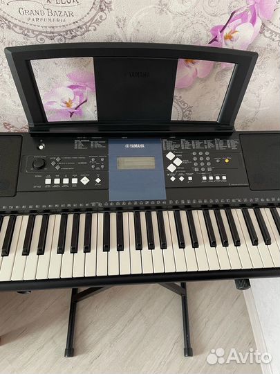 Синтезатор yamaha psr e333 в идеальном состояни