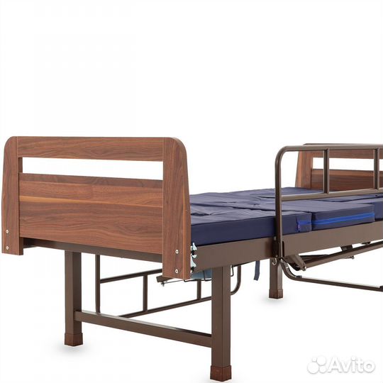 Медицинская кровать для лежачих больных