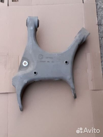 Задний левый нижний рычаг BMW X5, E70