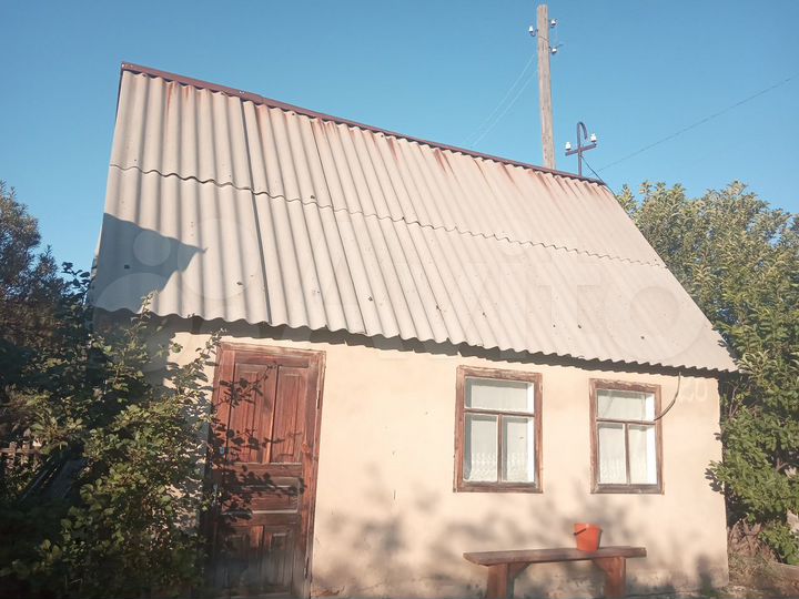 Дом 25 м² на участке 4,5 сот.