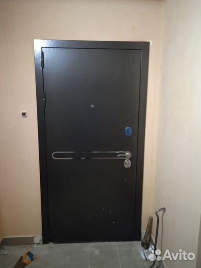 Входная дверь