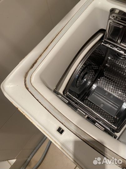 Стиральная машина с вертикальной загрузкой