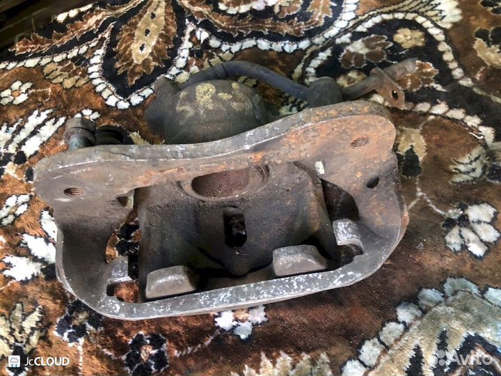 Суппорт на toyota vista ardeo SV50