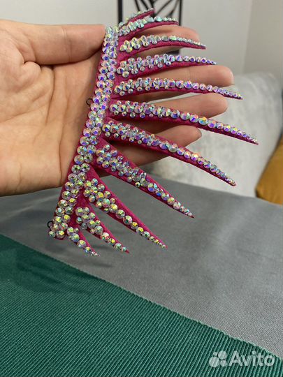 Украшение на пучок для выступлений