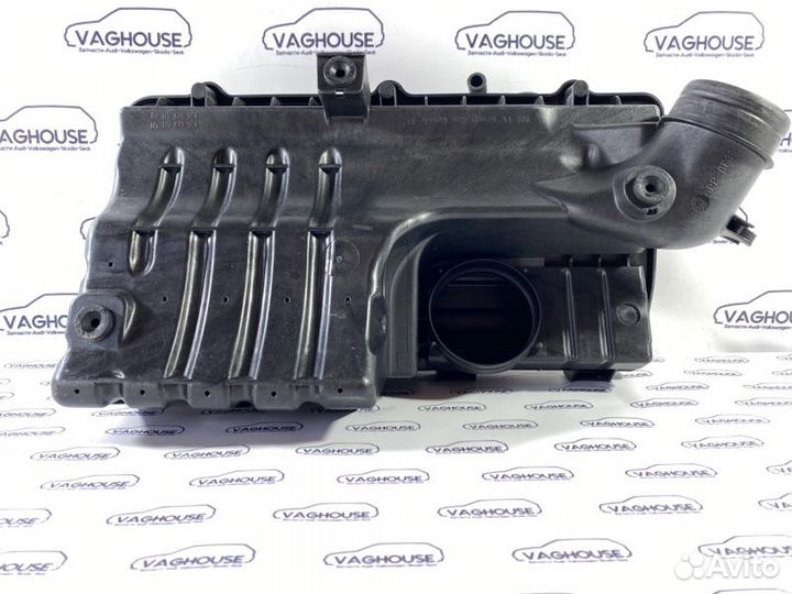 Корпус воздушного фильтра Volkswagen Polo 1.6 cfna