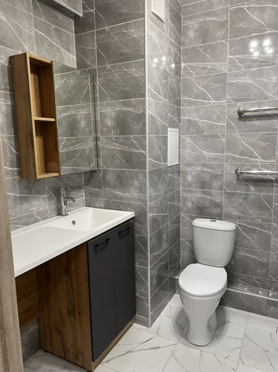 2-к. квартира, 69 м², 2/17 эт.