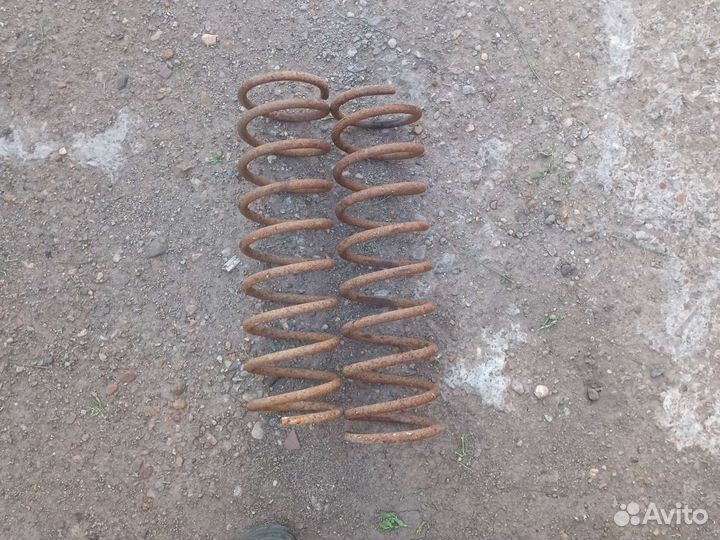 Задние пружины ваз 2104