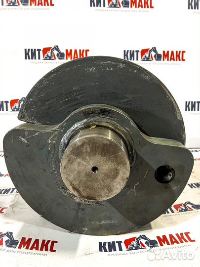 Вал эксцентрика вальца (левыи) 228600520, 39E154 д