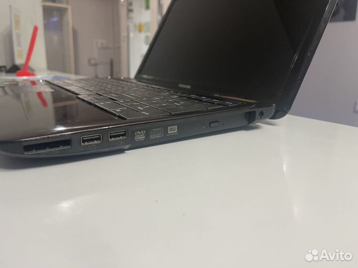 Ноутбук Toshiba L655