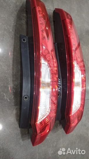 Задний правый фонарь Nissan X-Trail T31