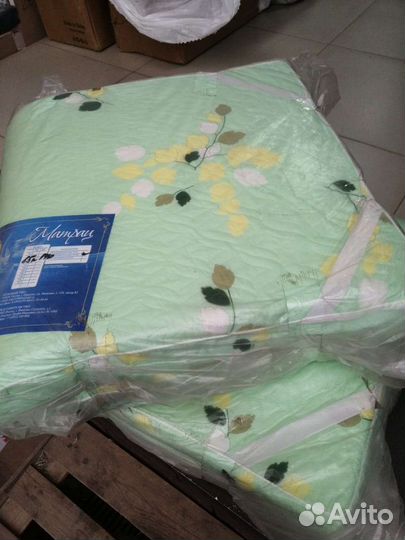 Матрац параллоновый качест. с чехлом на молнии