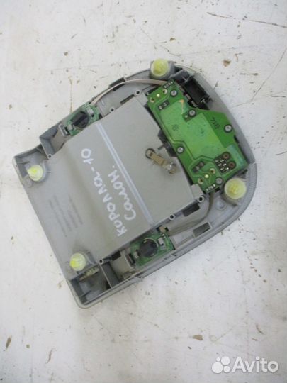 Плафон потолочный Тойота Королла 150