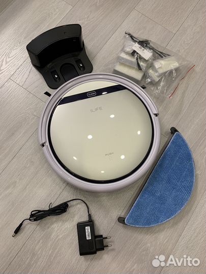 Робот пылесос ilife v50