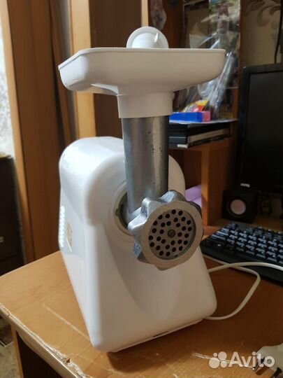 Мясорубка электрическая