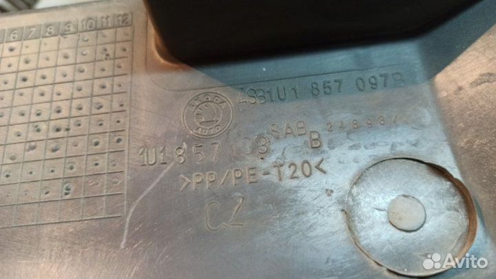 Бардачок Skoda Octavia