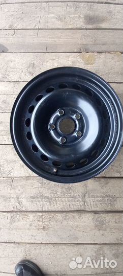 Диск штампованый на 15