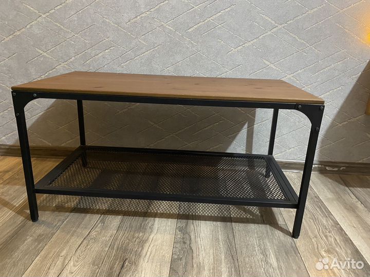 Журнальный столик IKEA