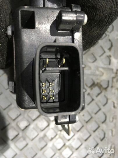 Блок управления двери передний левый