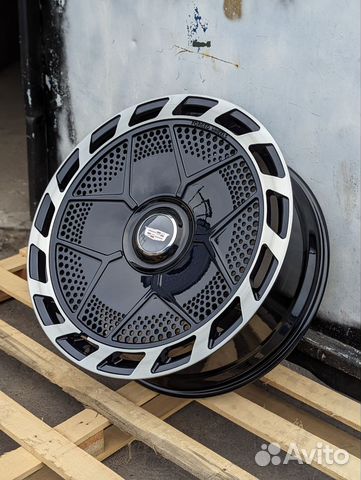 Кованые диски R24 на Cadillac Escalade Tahoe Yukon