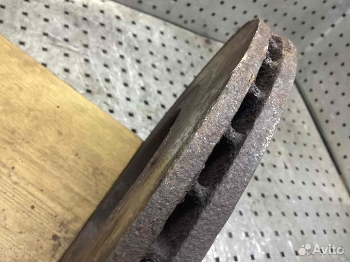 Диск тормозной передний Renault Laguna