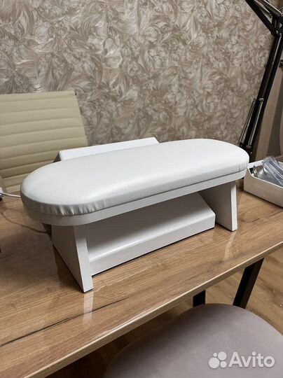 Подставка для маникюра