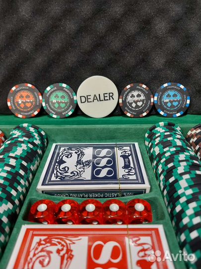 Покерный набор 300 фишек