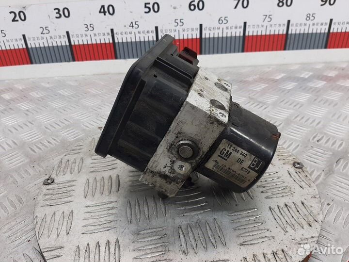 Блок ABS для Opel Zafira B 93191517