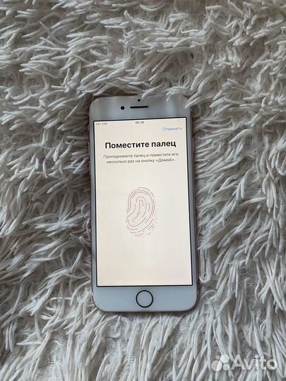 Телефон iPhone 7