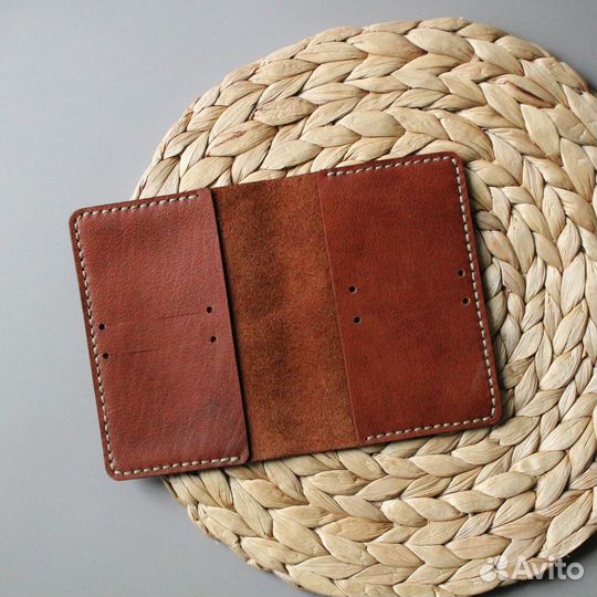 Обложка на паспорт из кожи