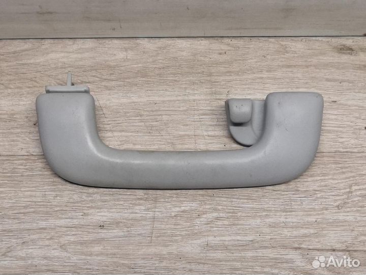 Внутренняя потолочная ручка Kia Rio FB