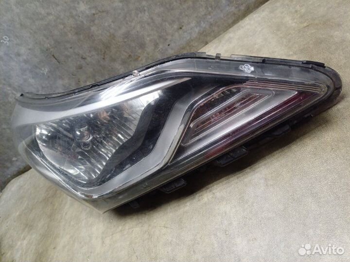 Фара передняя правая Hyundai Solaris 1.6 MT 2014