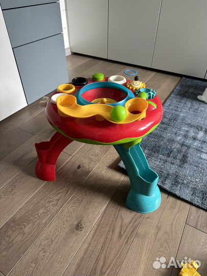 Развивающий стол с шариками