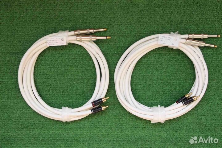 2Jack-2RCA Classic Pro, Japan