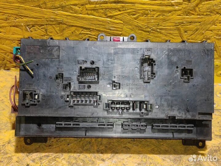 Блок предохранителей Mercedes Viano W639 OM 646