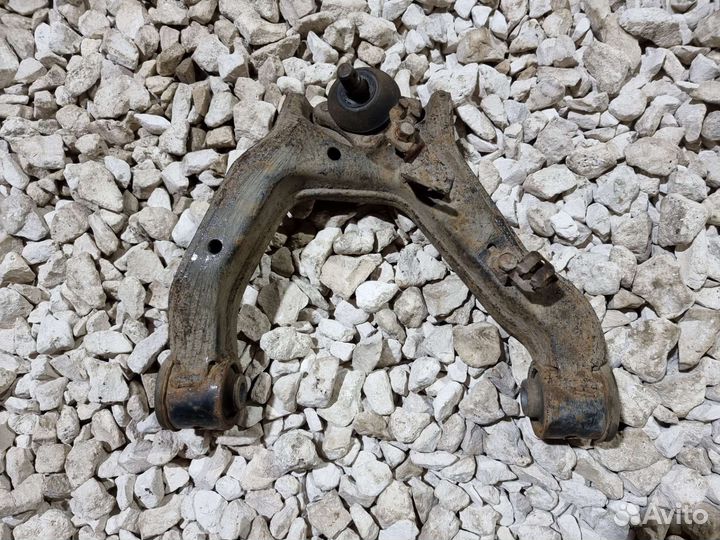 Рычаг передний верхний Паджеро 4