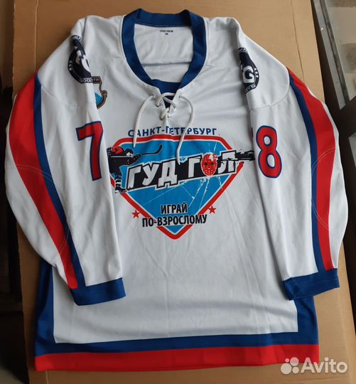 Хоккейный свитер