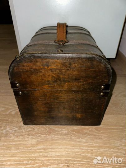 Состаренный сундук