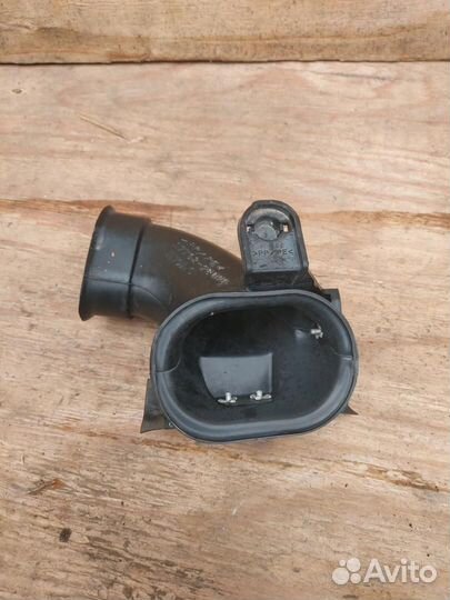 Патрубок воздушного фильтра Toyota Estima 3 AHR20W