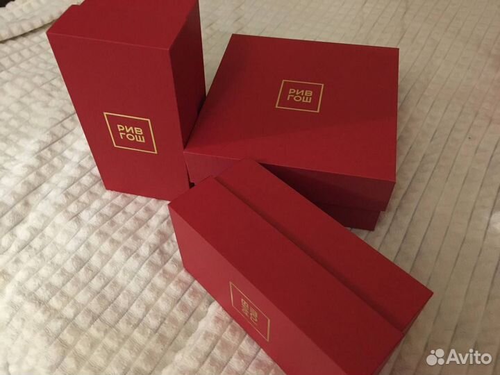 Коробки картонные для подарка